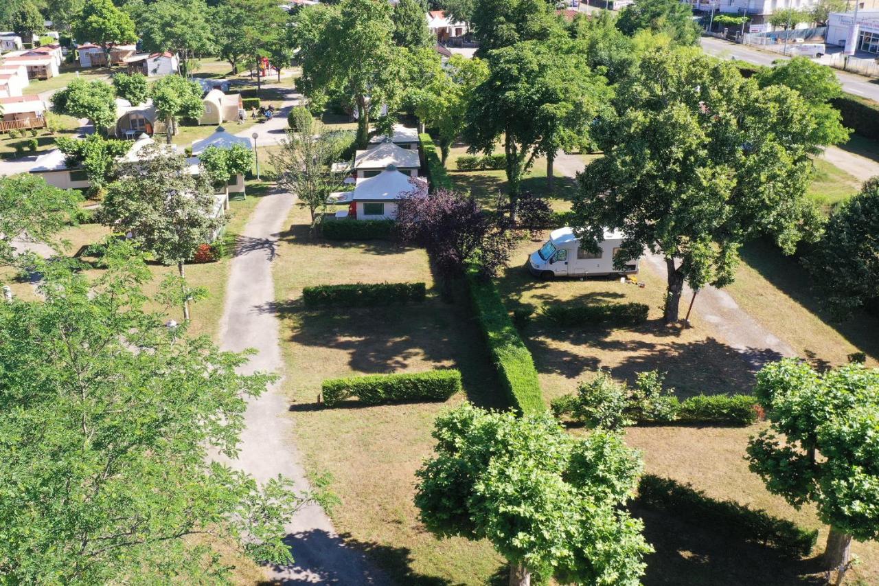 Camping Du Lac فوا المظهر الخارجي الصورة